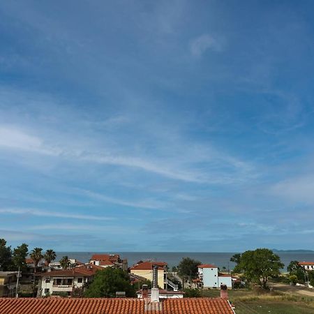 Pola'S Loft Apartment Ierissós Ngoại thất bức ảnh