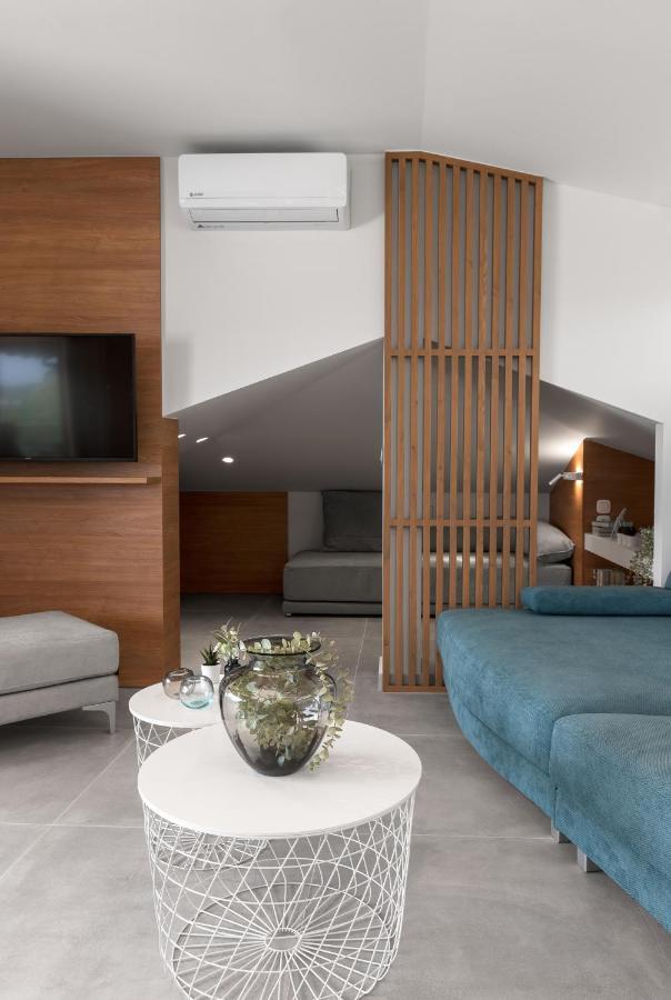 Pola'S Loft Apartment Ierissós Ngoại thất bức ảnh